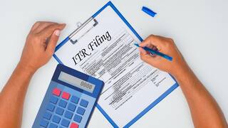 ITR Filing With Penalty: હવે આવકવેરા રિટર્ન ફાઇલ કરવા માટે કેટલો દંડ ભરવો પડશે! જાણો વિગતે