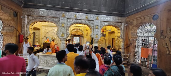 आज श्रावण महिन्यातील पहिला सोमवार आहे.