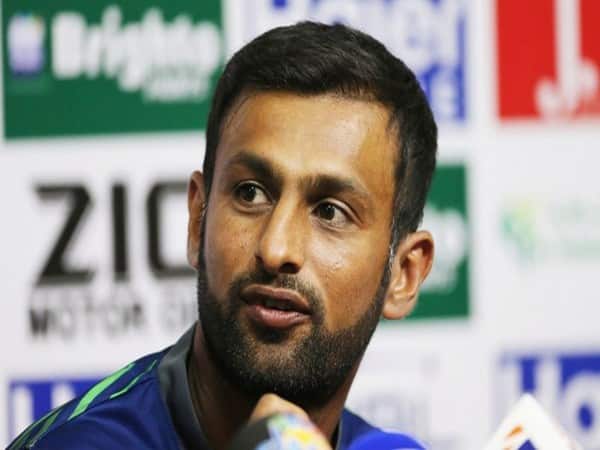 এশিয়া কাপে শোয়েবের ব্যাটিং গড় ৬৫.৫০। তিনটি সেঞ্চুরি ও তিনটি হাফ সেঞ্চুরি হাঁকিয়েছেন শোয়েব। সর্বোচ্চ ১৪১।