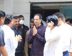 PHOTO : 'काळजी करु नका, शिवसेना आणि मी तुमच्यासोबत'; राऊतांच्या कुटुंबियांना उद्धव ठाकरेंकडून धीर