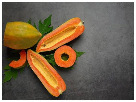 ਪਕੇ ਹੋਏ ਪਪੀਤੇ, ਤਰਬੂਜ, ਆਲੂ, ਟਮਟਰ ਅਤੇ ਖੀਰੇ ਨੂੰ ਜੇਲੀ ਵਾਂਗ ਤਿਆਰ ਕਰੋ। ਇਸ ਫਰਿੱਜ ਵਿੱਚ ਰੱਖੋ, ਠੰਢਾ ਹੋਣ 'ਤੇ ਇਸ ਨੂੰ ਟੈਨਿੰਗ ਵਾਲੀ ਜਗ੍ਹਾ 'ਤੇ ਲਗਾਓ।