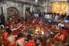 dagdusheth temple Pune: पुणेकरांच्या आरोग्यासाठी श्रीमंत हलवाई दगडूशेठ मंदिरात 'अतिरुद्र याग'