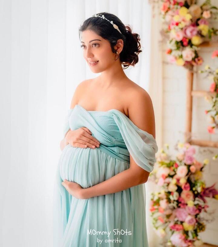 நான் வாழ்ந்த முதல் அறை நீ.....