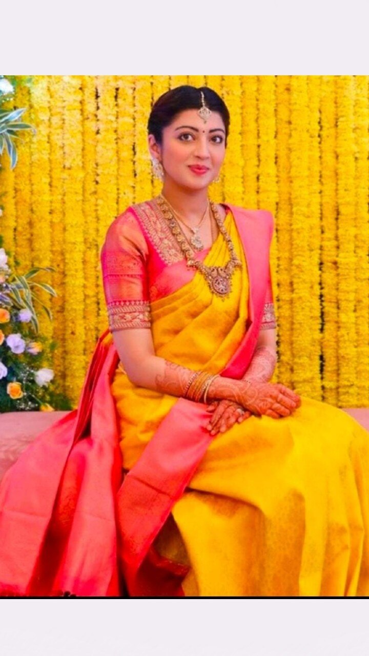 பிரணிதா சகுனி, மாஸ் ஆகிய தமிழ் படங்களில் நடித்துள்ளார்