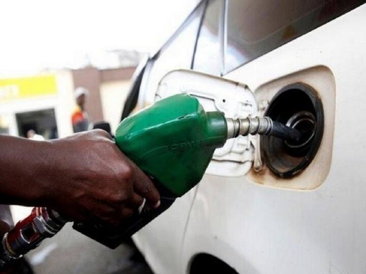 Petrol Diesel Price Today 1 August 2022 know rates fuel price in your city Telangana Andhra Pradesh Amaravati Hyderabad Petrol-Diesel Price, 1 August: వాహనదారులకు షాక్, నేడు పెట్రోల్, డీజిల్ ధరలు పైపైకి - ఇక్కడ మాత్రమే నిలకడగా