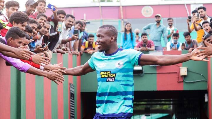 ATK Mohun Bagan Practice: ২০ অগাস্ট ডুরান্ড কাপে রাজস্থান ইউনাইটেডের বিরুদ্ধে ম্যাচ দিয়ে শুরু এটিকে মোহনবাগানের এবারের মরসুম। তার আগে খোশমেজাজে সবুজ মেরুনের হয়ে অনুশীলনে নেমে পড়লেন পোগবা, প্রীতমরা।