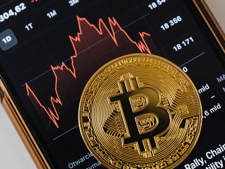 Cryptocurrency Prices On October 26 2022 Know Rate of Bitcoin, Ethereum, Litecoin, Ripple, Dogecoin And Other Cryptocurrencies Cryptocurrency Prices: క్రిప్టో పరుగులు - 24 గంటల్లో రూ.లక్ష పెరిగిన బిట్‌కాయిన్‌