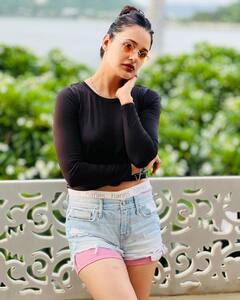 In Photos: शाहरुख खान के साथ स्क्रीन शेयर कर चुकी हैं यूपी की ये बेहद खूबसूरत एक्ट्रेस, आज मना रहीं अपना 39वां बर्थडे