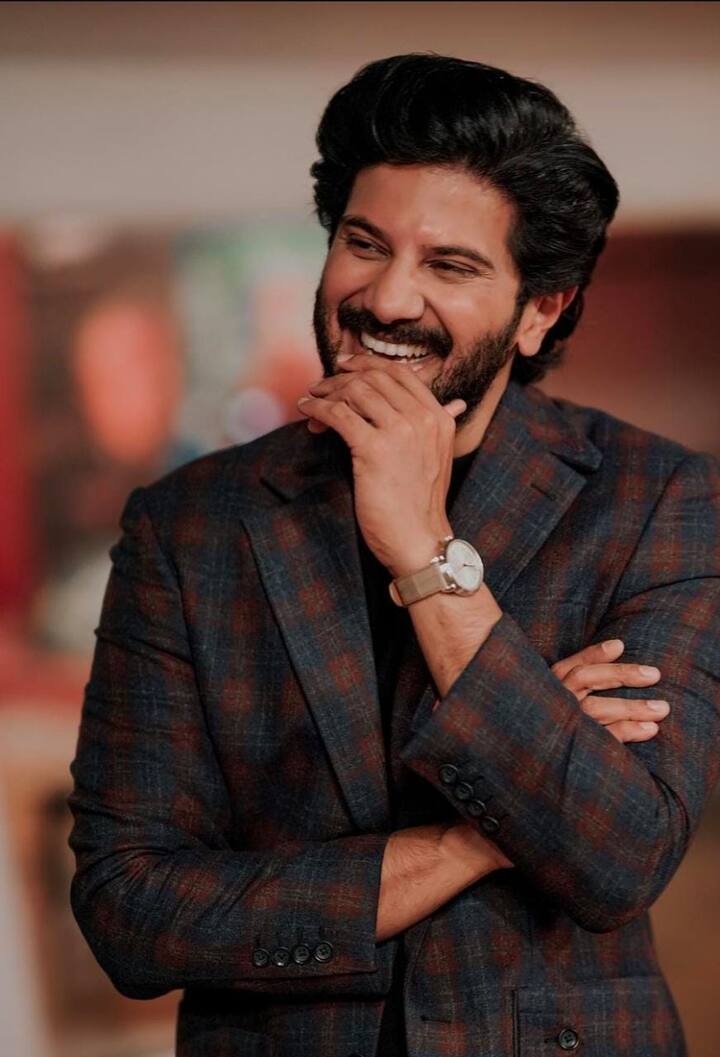 பூக்களில் தோன்றிடும் வண்ணங்கள் போலவே பெண்களின் நெஞ்சம் தானடா...