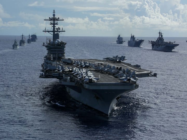 US Navy deploys four warships east of Taiwan as Pelosi heads to Taipei, know details USA Vs China: డ్రాగన్ వార్నింగ్‌తో అమెరికా అలర్ట్- తగ్గేదేలే అంటూ 4 యుద్ధ నౌకల మోహరింపు