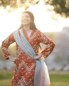 Nimrat Khaira Desi Look: निमरत खैरा ने ऑरेंज सूट में बिखेरे हुस्न के जलवे, सादगी ने जीता फैन्स का दिल