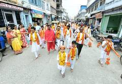 In Pics: શંભુના જયકારથી શિવાલય ગુંજી ઉઠ્યું, કાવડિયાઓએ મહાદેવને કર્યો અભિષેક, જુઓ તસવીરો