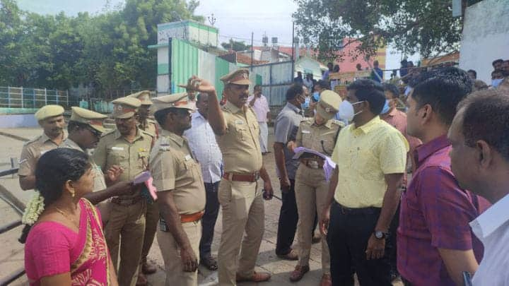 aadi perukku festival Trichy District Collector inspected the security arrangements at Cauvery Paditura நாளை ஆடிப்பெருக்கு விழா:  மக்கள் மிகுந்த கவனத்துடன் கொண்டாட  திருச்சி ஆட்சியர் அறிவுறுத்தல்