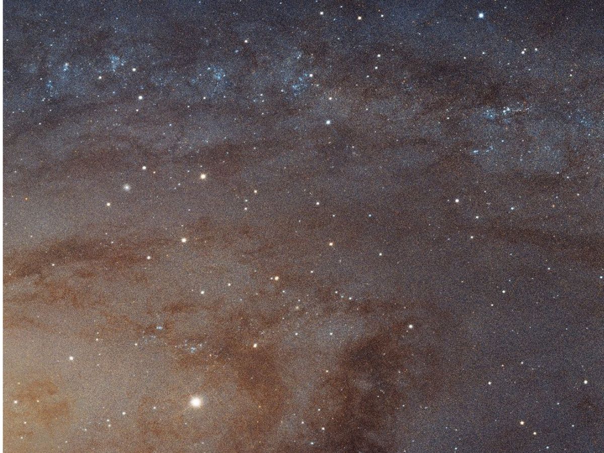 andromeda galaxy from hubble telescope