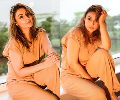 Urvashi Dholakia : 'कोमलिका'च्या अदांनी चाहते घायाळ, सिझलिंग फोटो चर्चेत