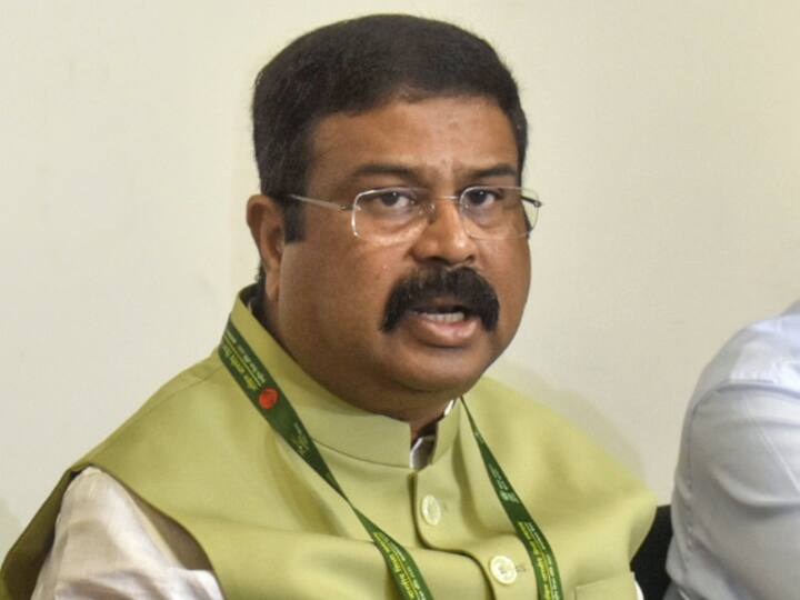 Dharmendra Pradhan wrote a letter to Mamta Banerjee, saying – compromising on the future of children is worrying