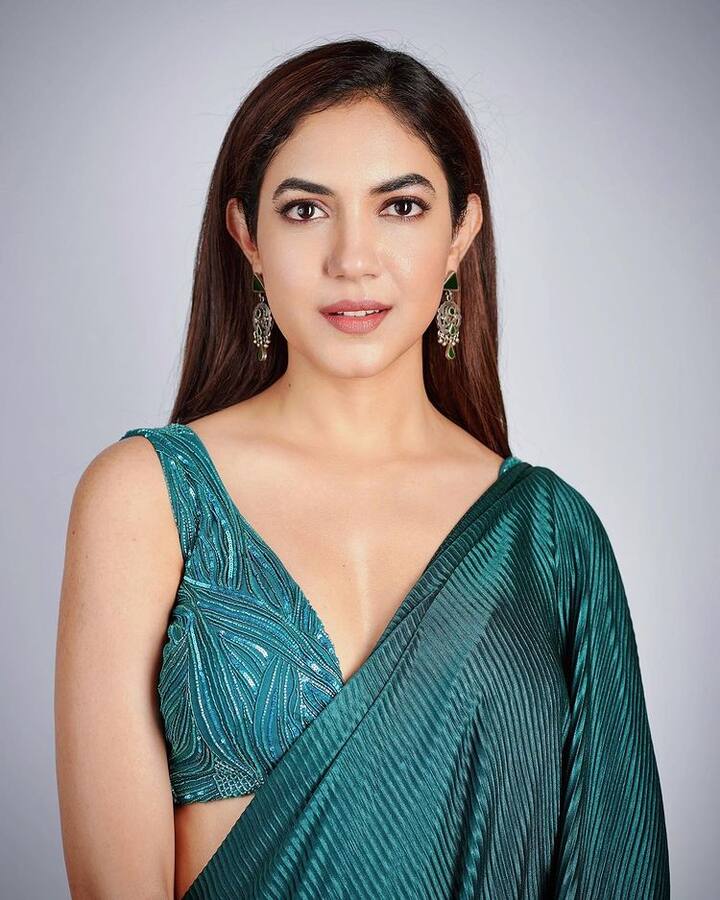 స్టార్ హీరోల సినిమాల్లో ఆమెకి అవకాశాలు వస్తున్నాయి. (Photo Courtesy: Ritu Varma Instagram)