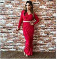 Raveena Tandon Photos : 47 ਸਾਲ ਦੀ ਰਵੀਨਾ ਟੰਡਨ ਨੇ ਰੈੱਡ ਸਾੜੀ ਵਿੱਚ ਬਿਖੇਰਿਆ ਆਪਣਾ ਜਲਵਾ