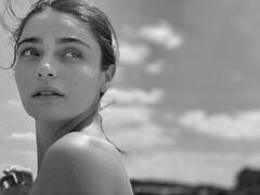 Ayca Aysin Turan Photos: इस टर्किश एक्ट्रेस की नशीली आंखों पर फिदा हैं लोग, तस्वीरें देख आप भी हो जाएंगे इनके कायल