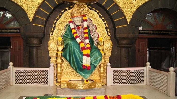 Thursday Vrat Puja: Know how to do Puja of Sai Baba on Thursday Thursday Vrat Puja : ગુરુવારે સાંઈ બાબાનું આ રીતે કરો વ્રત, થશે તમામ મનોકામના પૂર્ણ