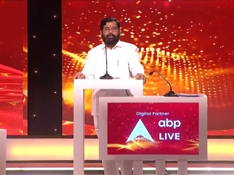 ABP Majha samaan Puraskar Chief Minister Eknath Shinde  appreciate ab majha news Channel ABP Majha Samaan :  गुवाहाटीमध्ये असताना आम्ही एबीपी माझाच्या बातम्या पाहिल्या, तुमच्या बातम्या विश्वासार्ह; 'माझा सन्मान पुरस्कार' सोहळ्यात मुख्यमंत्र्यांचे गौरवोद्गार