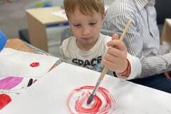 Priyanka chopra:உக்ரைன் போரால், போலந்து நாட்டுக்குச் சென்ற அகதிகளை சந்தித்த பிரியங்கா சோப்ரா.. கிளிக்ஸ்!