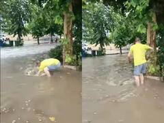 Viral Video: ਸੜਕ 'ਤੇ ਭਰਿਆ ਮੀਂਹ ਦਾ ਪਾਣੀ, ਵਿਅਕਤੀ ਨੇ ਕੀਤਾ ਅਜਿਹਾ ਕੰਮ, ਲੋਕ ਕਹਿਣ ਲੱਗੇ ਅਸਲੀ ਹੀਰੋ