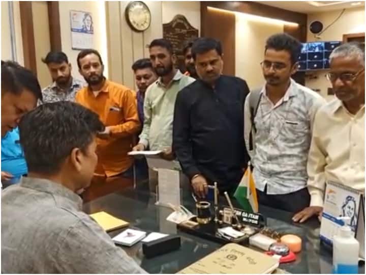 bareilly municipal corporation does not have money to pay mobile bill ann Bareilly: आर्थिक तंगी से जूझ रहे बरेली नगर निगम ने नहीं भरा मोबाइल बिल, पार्षदों का नंबर बंद