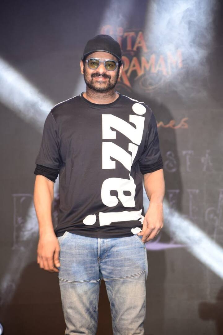 ప్రభాస్ లేటెస్ట్ ఫొటోలు (Photo Courtesy: Vyjayanthi Movies Twitter)