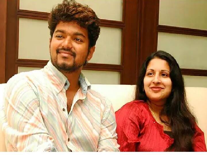 Actor Vijay's mother praises daughter in law “சங்கீதா இப்படிதான்... எதுவும் தெரியாது”  - விஜய் அம்மா சொன்னது என்ன?