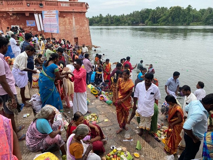 தஞ்சையில் உற்சாகமாக கொண்டாடப்பட்ட ஆடிப்பெருக்கு விழா...!