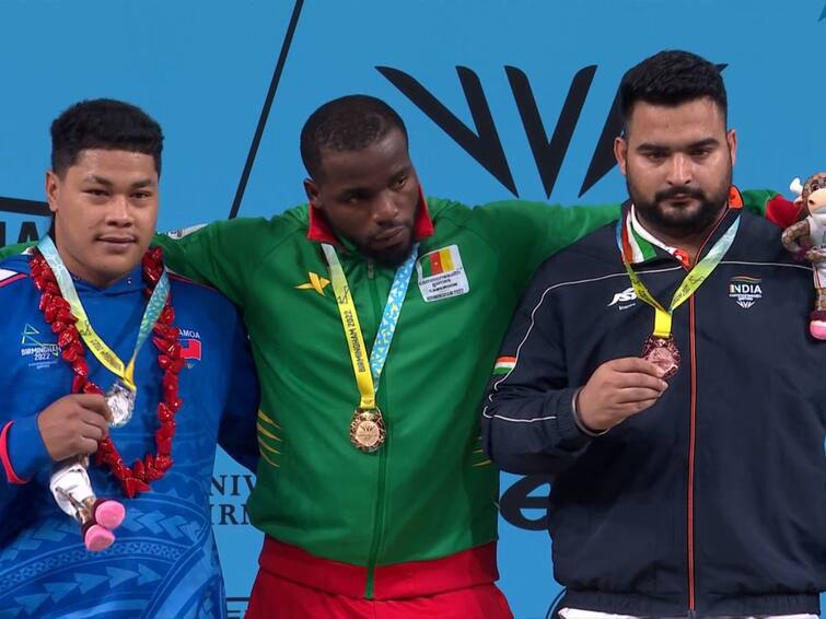 Commonwealth Games 2022: Lovepreet Singh wins bronze in men's weightlifting 109 Kg weight category CWG 2022: India's Lovepreet Singh Bags Bronze Medal In Men's 109 Kg Weightlifting Event