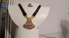 In Pics: क्या है प्रतापगढ़ की थेवा कला जिससे बनते हैं सोने के आभूषण लेकिन कीमत होती है बेहद कम, देखें तस्वीरें