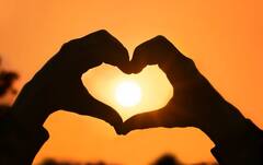 Friendship Day 2022 : ਇਹ ਸੰਕੇਤ ਦਿਖਾਉਂਦੇ ਨੇ ਕਿ ਤੁਸੀਂ ਸਿਰਫ਼ ਦੋਸਤ ਨਹੀਂ ਹੋ, ਹੁਣ ਤੁਸੀਂ ਇੱਕ ਕਪਲ ਬਣਨ ਲੱਗੇ ਹੋ