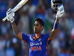 ICC T20 Ranking : ரெண்டு பாயிண்ட் மட்டும்தான்...! பாபர் அசாமை நெருங்கிய சூர்யகுமார் யாதவ்..! விரைவில் முதலிடம்..?