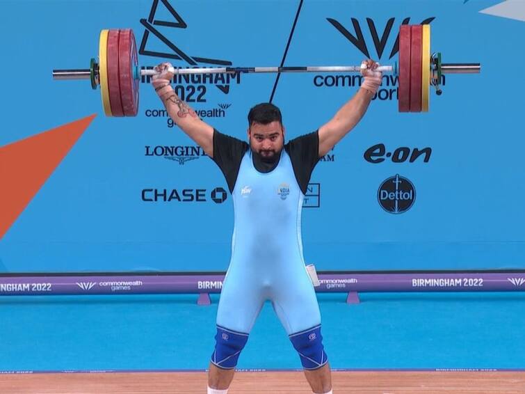 CWG 2022: Weightlifter Lovepreet Singh Wins Bronze In men's 109 kg Final in Birmingham Commonwealth Games 2022 Lovepreet Singh, CWG 2022: लवप्रीत सिंहनं मैदान मारलं! वेटलिफ्टिंगमध्ये देशासाठी कांस्यपदक जिंकलं, भारताची पदकसंख्या चौदावर