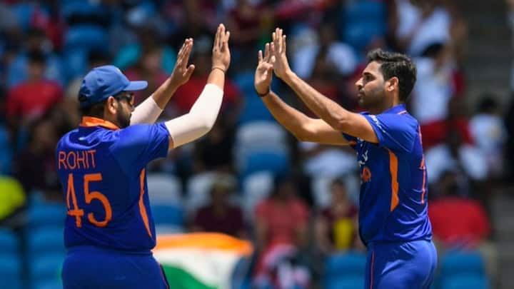 ম্যাচে ভারতের হয়ে ৩৫ রানের বিনিময়ে দুই উইকেট নিয়ে সফলতম বোলার ভুবনেশ্বর কুমার।