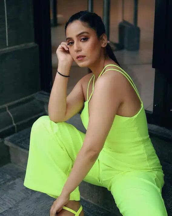 Very cute pictures of Srishti Rode with two chotili are viral, fans also went crazy...