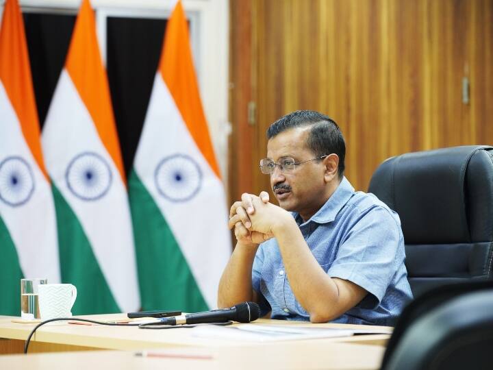 Attack on AAP Leader Manoj Sorathiya in Gujarat Arvind Kejriwal qustioned to bjp Attack on AAP Leader: सूरत में आप नेता पर हमला, केजरीवाल ने BJP के लिए कही ये बड़ी बात, जानें क्या हैं इसके राजनीतिक मायने