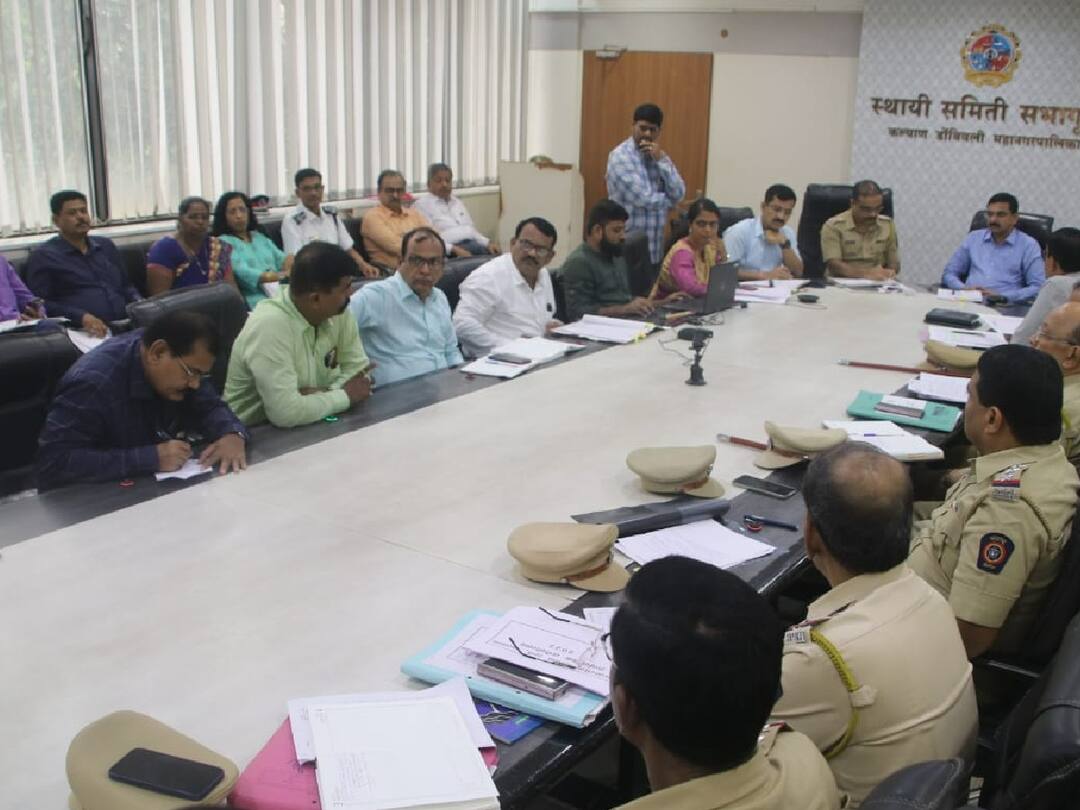 Ganeshutasav 2022 : कल्याण डोंबिवलीत उत्सव निर्बंधमुक्त ,मंडप शुल्क माफ अन् फायर शुल्कही निम्म्यावर KDMC Ganeshutasav 2022 Ganesh Chaturthi bhausaheb dangad Ganeshutasav 2022 : कल्याण डोंबिवलीत उत्सव निर्बंधमुक्त ,मंडप शुल्क माफ अन् फायर शुल्कही निम्म्यावर