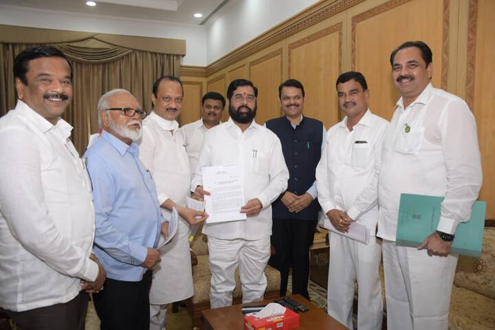 Maharashtra News nashik review petition filed against the decision regarding OBC reservation says bhujbal Chhagan Bhujbal : नाशिकच्या सिन्नरमध्ये चार गावांत ओबीसींची संख्या शून्य दाखविली, प्रत्यक्षात वेगळेच : छगन भुजबळ 