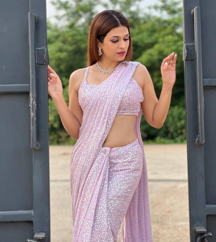 శ్రద్ధా దాస్ అందమైన ఫోటోలు  -Image credit: ShraddhaDas/Instagram