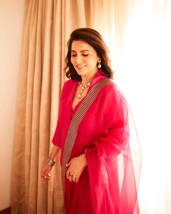Neetu Kapoor Pics: Neetu Kapoor's special look in a saree;  Alia Bhatt will also fall FICCI!