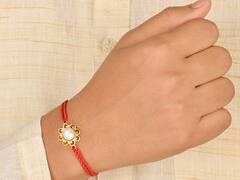 Gold Rakhi On Amazon: इस राखी को भाई के हाथ पर बांधेंगी तो भाई इसे हमेशा संभालकर रखेगा