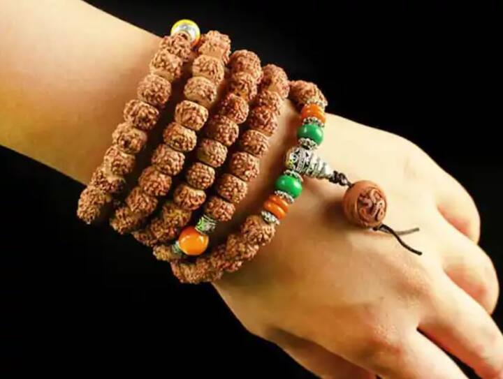 રૂદ્રાશઃ સનાતન ધર્મમાં રૂદ્રાશને મહાદેવનો મહાપ્રસાદ માનવામાં આવે ચે. શ્રાવણ મહિનામાં રૂદ્રાશના દાનથી મોક્ષની પ્રાપ્તિ થાય છે. પાપથી છુટકારો મળે છે.