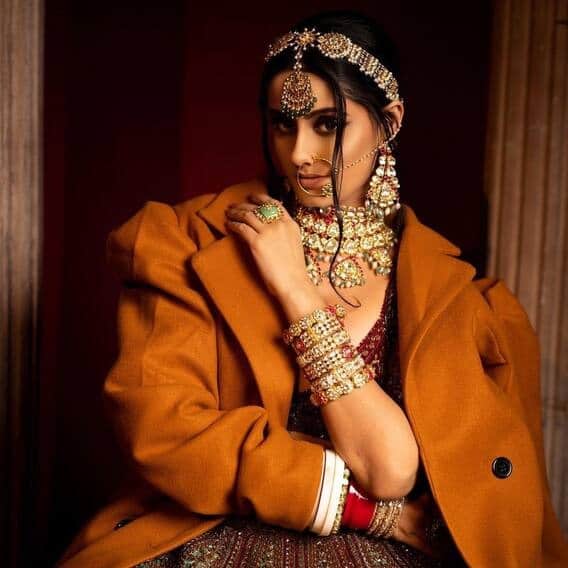 Ayesh Singh Photos: Ayesha Singh is stunning in bridal look, photo went viral