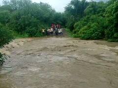 PHOTO  : लातूरमध्ये मुसळधार पाऊस, लाखो हेक्टरवरील पिके वाहून गेली, शेतकऱ्यांचे मोठे नुकसान