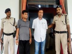 Bihar News: निगरानी ने अररिया में दो इंजीनियर को रिश्वत लेते पकड़ा, बेतिया में सुपरवाइजर का पति गिरफ्तार