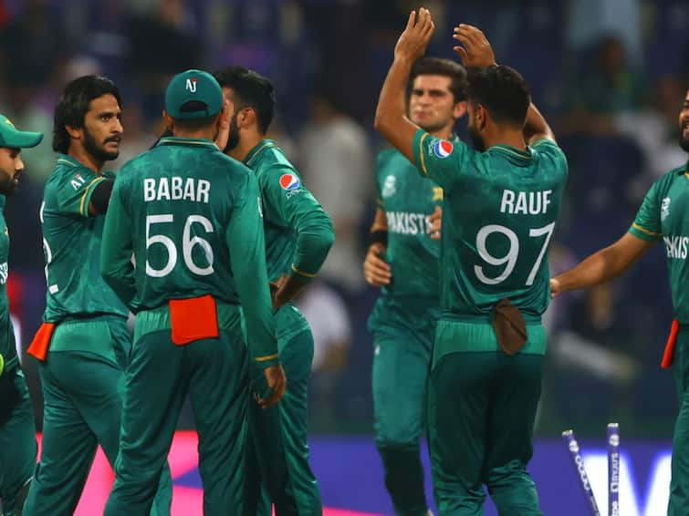 Pakistan announce squads for Asia Cup 2022 Hassan Ali, Shoaib Malik dropped Asia Cup 2022 : आशिया कपसाठी पाकिस्तान संघाची घोषणा; शोएब मलिक, हसन अलीला वगळले