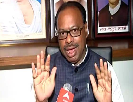 Chandrashekhar Bawankule : नगरपालिका, नगरपंचायतमध्येही सदस्य संख्या निश्चित करूनच निवडणूका घ्या, आमदार चंद्रशेखर बावनकुळे यांची मागणी The mistake of the Mahavikas Aghadi was corrected by the Shinde Fadnavis government Chandrashekhar Bawankule : नगरपालिका, नगरपंचायतमध्येही सदस्य संख्या निश्चित करूनच निवडणूका घ्या, आमदार चंद्रशेखर बावनकुळे यांची मागणी